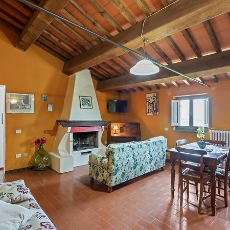 Rustic Holiday Home In Citt Di Castello With Swimming Pool チッタ・ディ・カステッロ エクステリア 写真